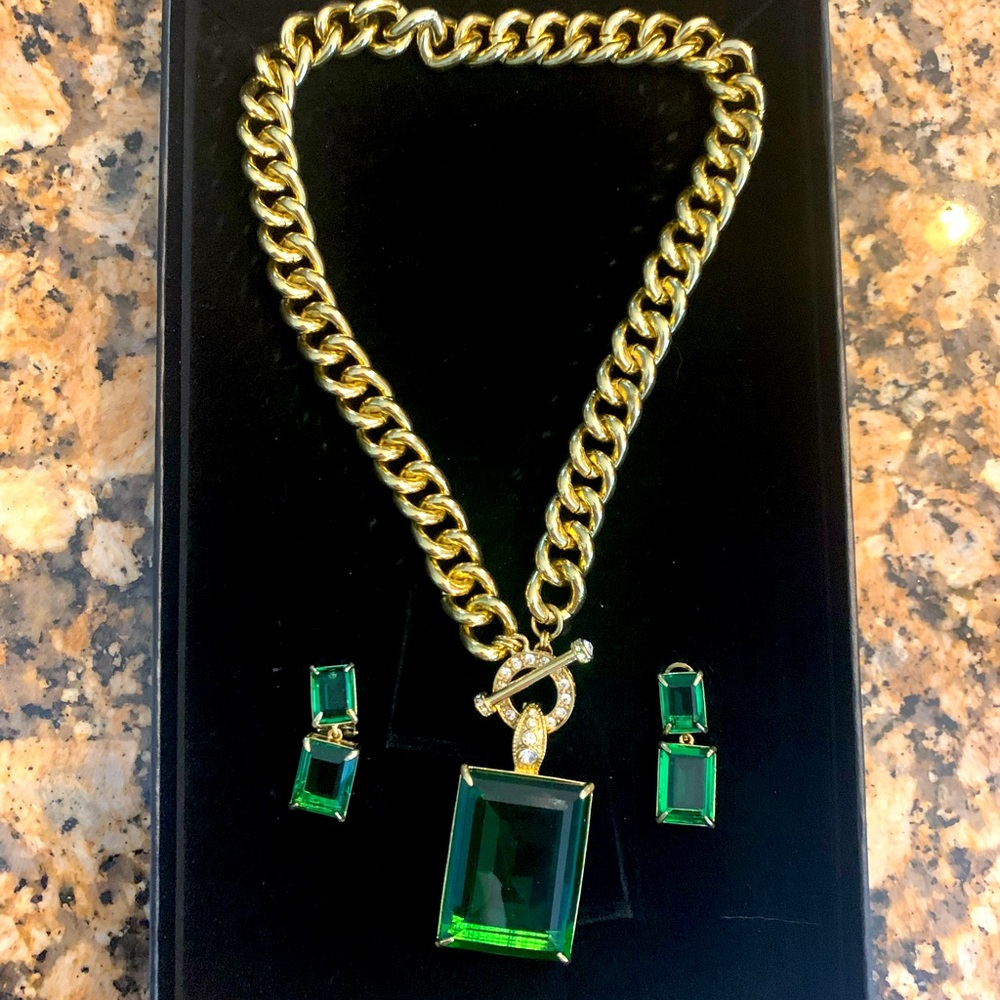 Heidi Daus Hot Rocks Jewelry Set Emerald Green Gold Cuban Toggle NIB